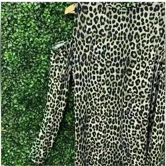 Michael Kors Open Shoulder Top - Picture 9 of 14